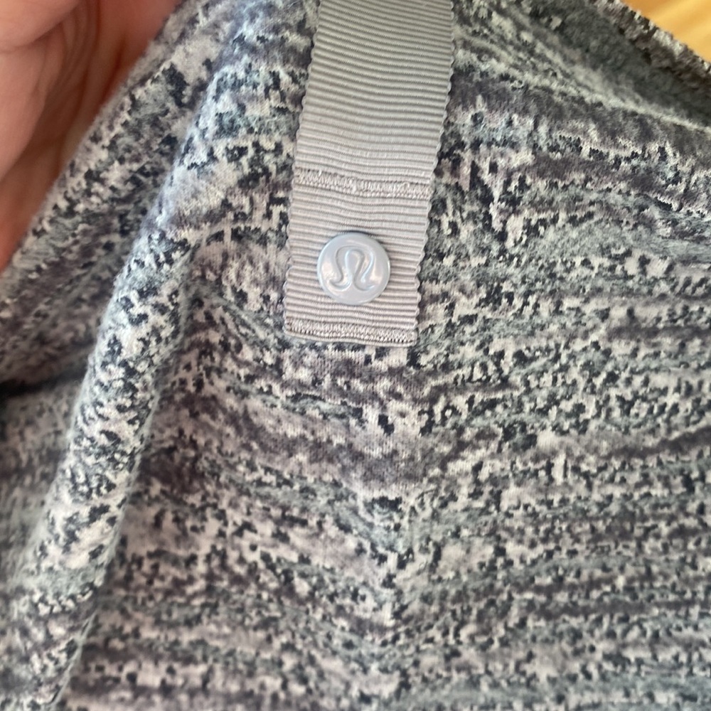 Lululemon Customizable Snap Scarf - image 2